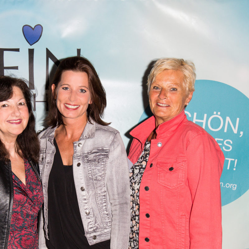 Rektorin, Angelika Thuri-Weiß, Mara Bertling, Gründerin, Geschäftsführerin, Konrektorin, Margit Dittmer-Glaubig, Mittelschule, Simmernstrasse, DEIN MÜNCHEN, Spenden, helfen, Jugendliche, Kinder, Engagement, soziales, Bildung, benachteiligt, CSR, Unternehmen, unterstützen, Mut auf Zukunft, Mut, Teilhabe, Gesellschaft, Verantwortung, Nachhaltigkeit, München, NO LIMITS, faire Startbedingungen, Chancen, Perspektiven